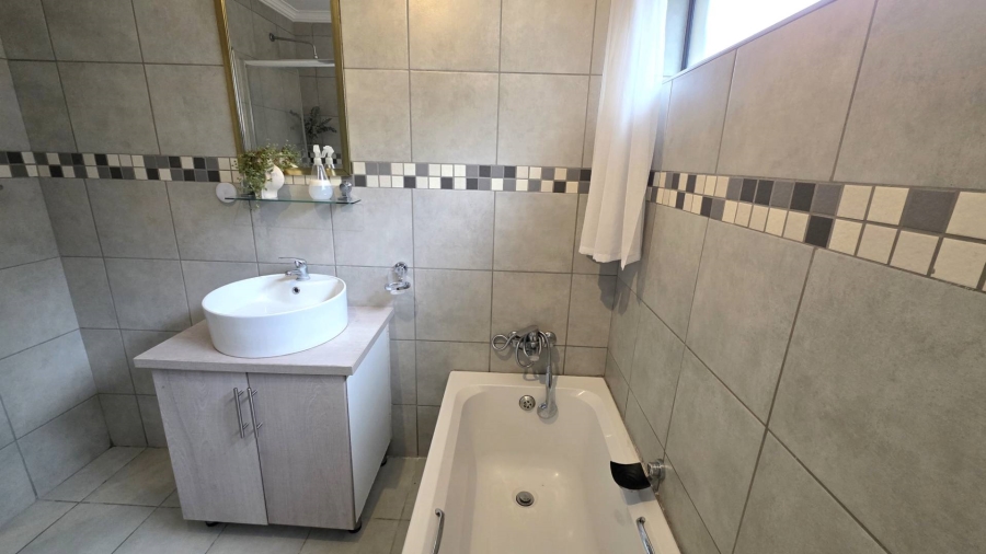 3 Bedroom Property for Sale in Seasons Lifestyle Estate North West